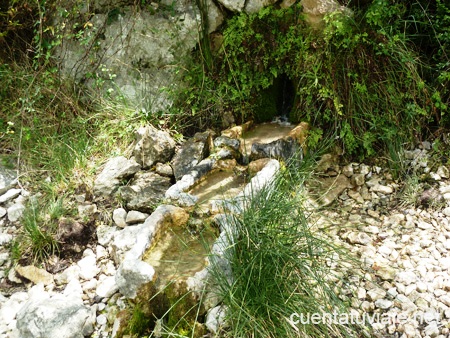 Font de Reinós. Ruta del Barranco del Infierno, Vall de Laguar.